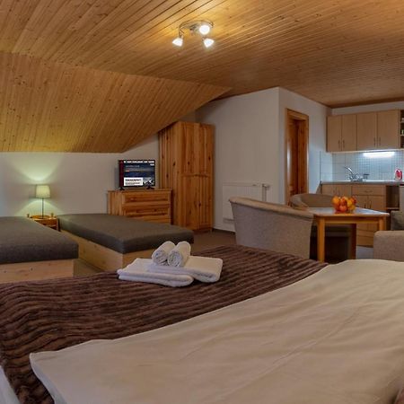 Apartmany A Studia Villa Flora Liptovská Sielnica Exterior foto