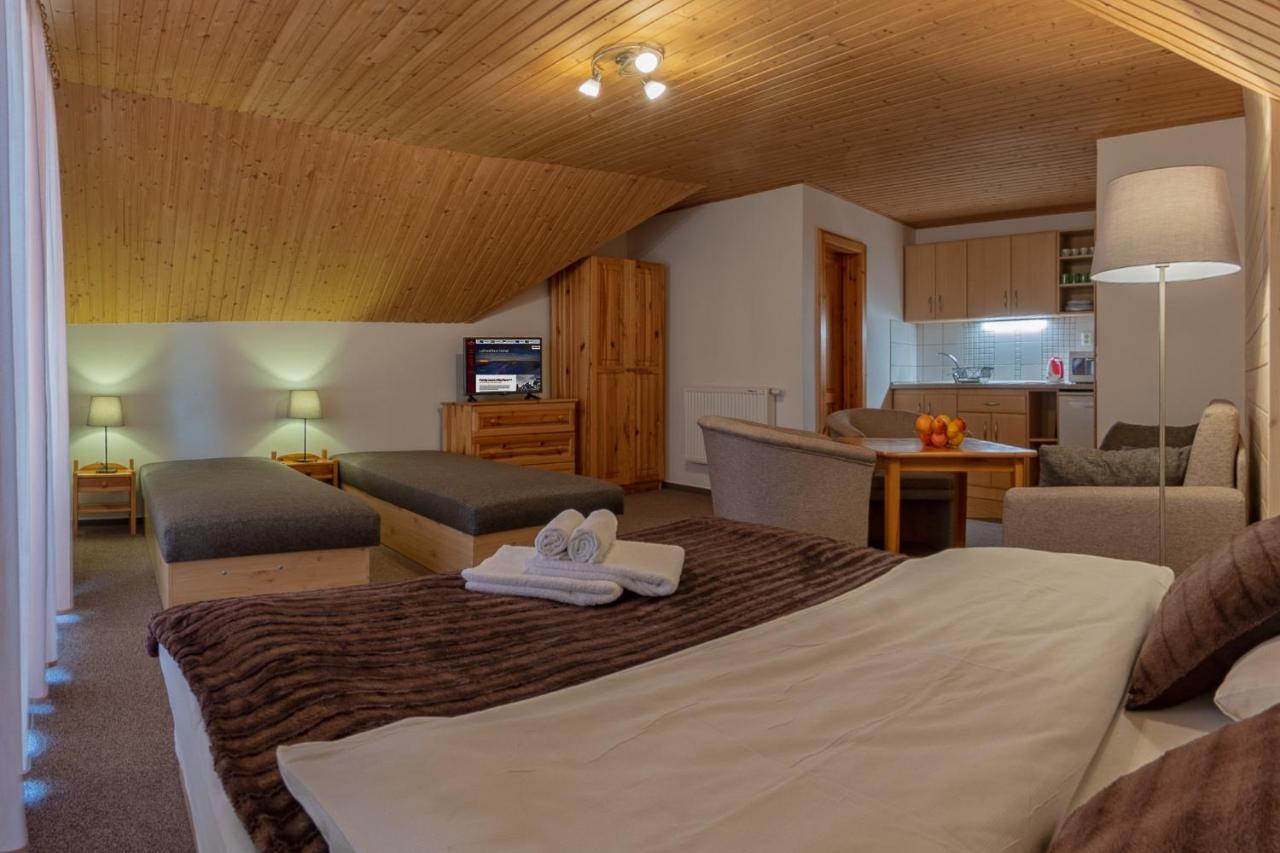 Apartmany A Studia Villa Flora Liptovská Sielnica Exterior foto