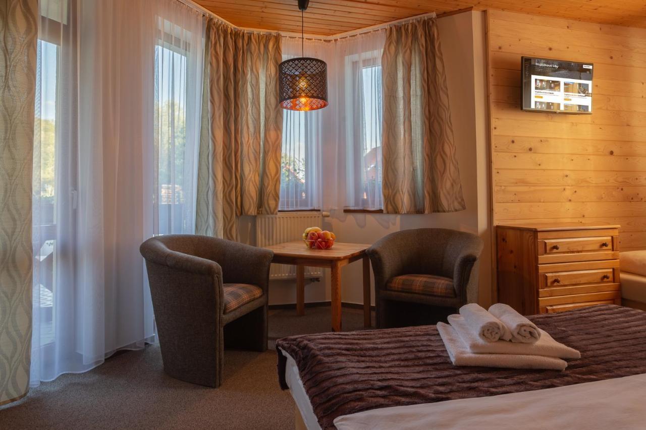 Apartmany A Studia Villa Flora Liptovská Sielnica Exterior foto